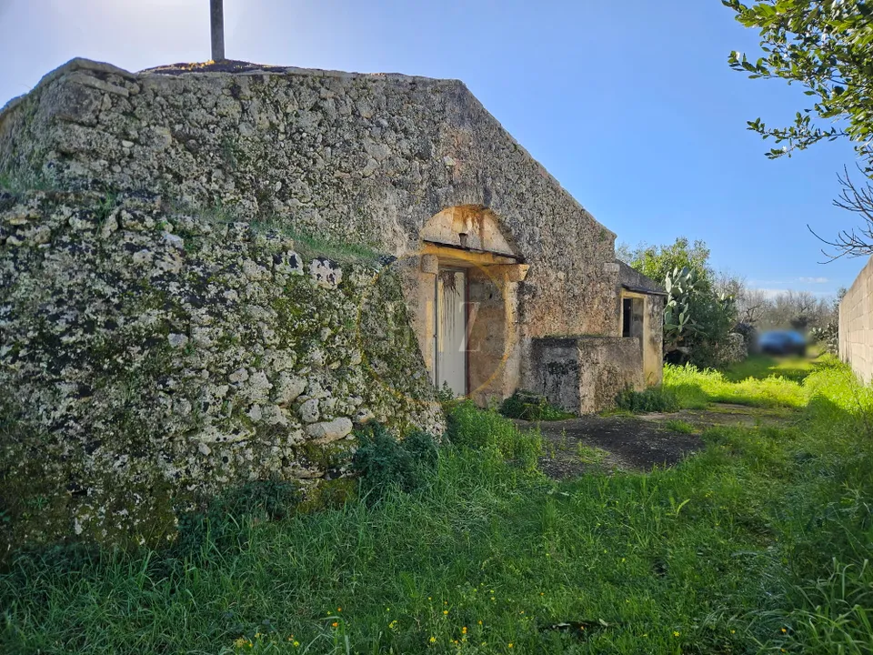 Helårsgrund i Caprarica di Lecce, Lecce - foto 1
